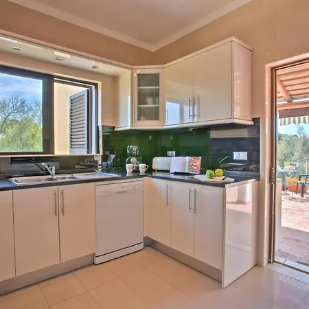 Horta By